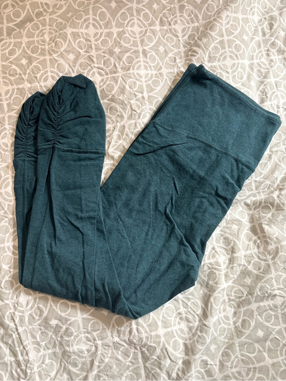 GAP maternity 3/4 Dark Green Ruched Leggings size L